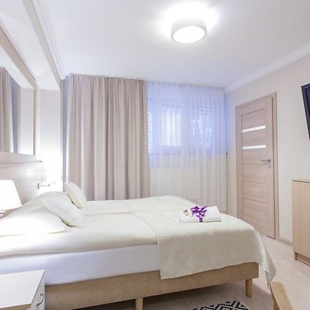 Villa Anna Gdansk - Noclegi Rooms - Free Parking エクステリア 写真