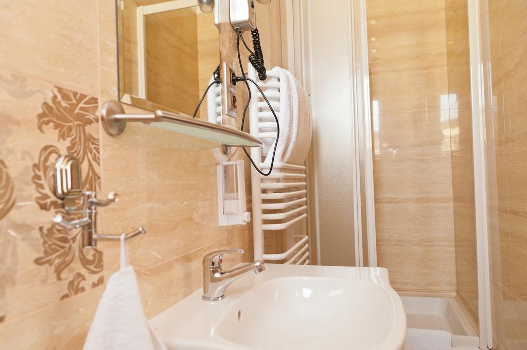 Villa Anna Gdansk - Noclegi Rooms - Free Parking エクステリア 写真
