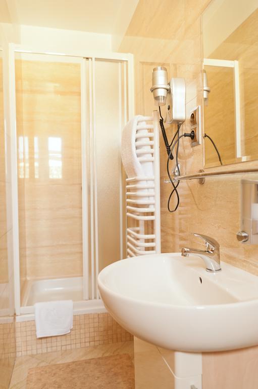 Villa Anna Gdansk - Noclegi Rooms - Free Parking 部屋 写真