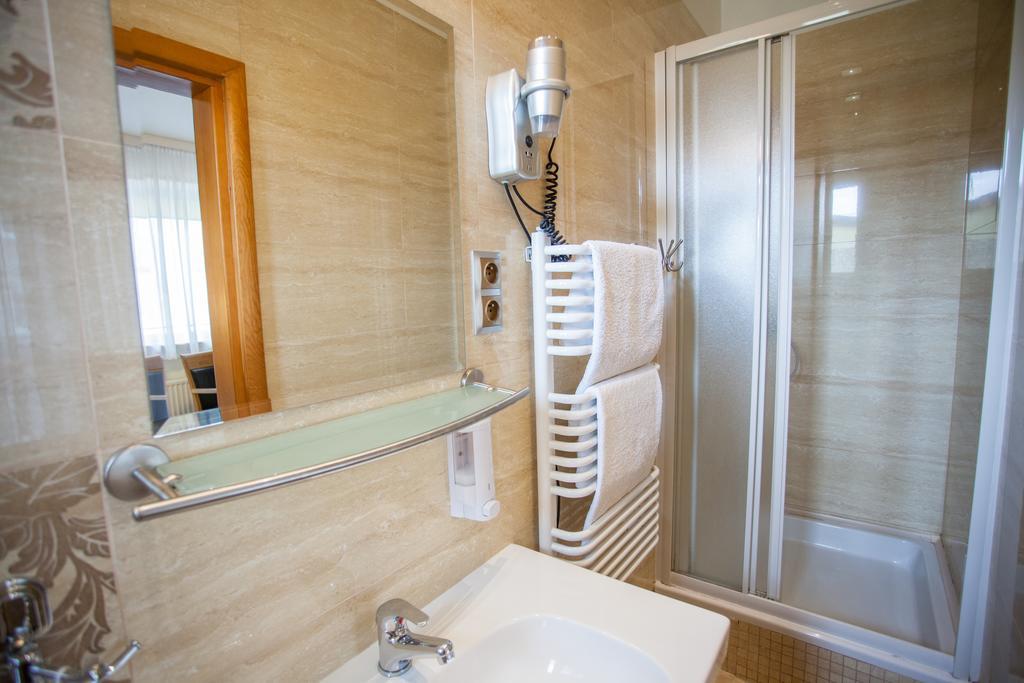 Villa Anna Gdansk - Noclegi Rooms - Free Parking 部屋 写真