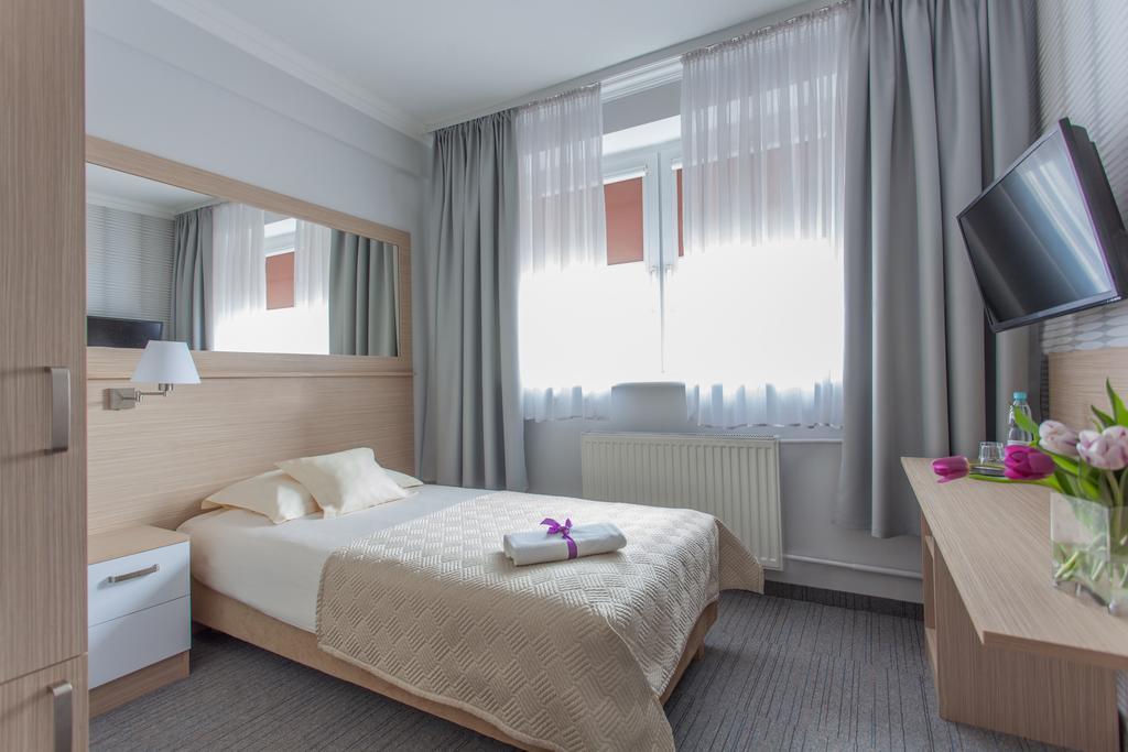 Villa Anna Gdansk - Noclegi Rooms - Free Parking エクステリア 写真
