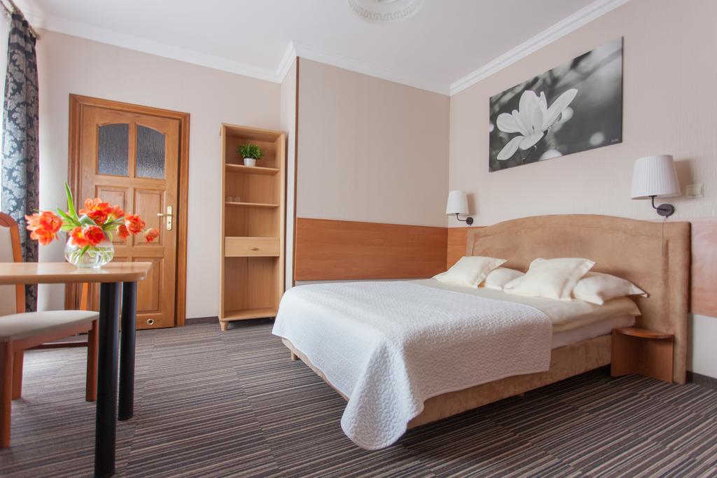 Villa Anna Gdansk - Noclegi Rooms - Free Parking エクステリア 写真